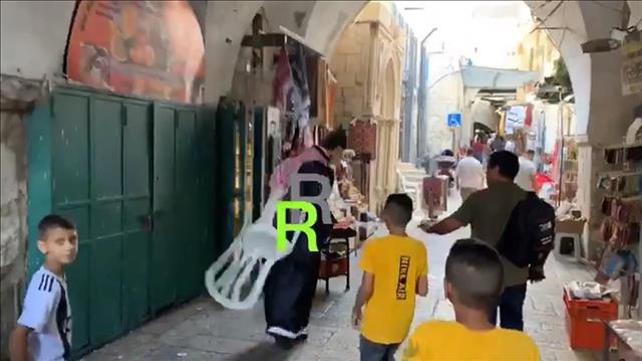 פעיל הרשת הסעודי מוחמד סעוד מותקף בעיר העתיקה