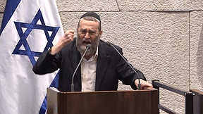 "זה חוק פטור מגיוס - בתחפושת": האולטימטום של החרדים והסערה סביב חוק המעונות