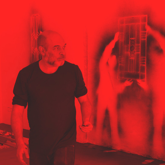Arte reivindicativo mexicano en Yaffo - Entrevista a Carlos Amorales