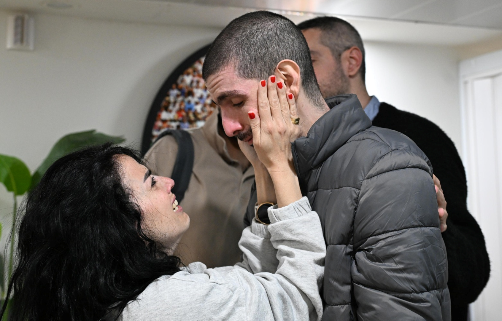 אור לוי פוגש את בני משפחתו