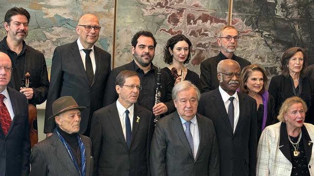 הנשיא הרצוג ומזכ"ל האו"ם בעצרת ליום השואה הבינלאומי