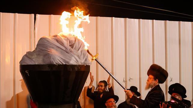 ההדלקה של האדמו"ר מבויאן בהילולה במירון, מאי 2022