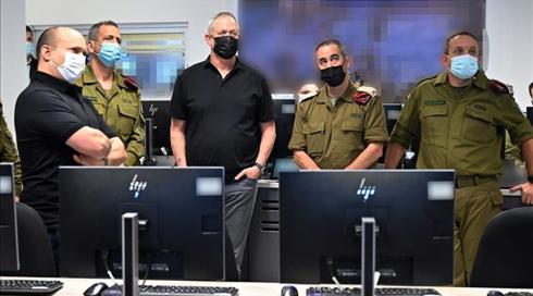 בנט סייר בעוטף עזה: "נפעל בזמן ובמקום שמתאימים לנו"