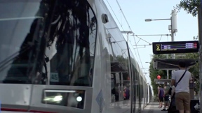 הרכבת מול הפקקים