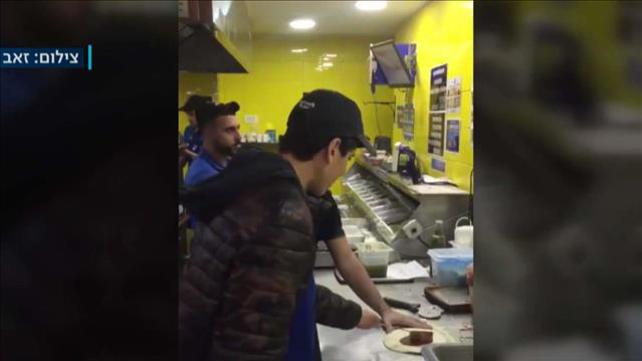 סרטון נער עם צרכים מיוחדים בפיצרייה, מהמהדורה 15.12.19