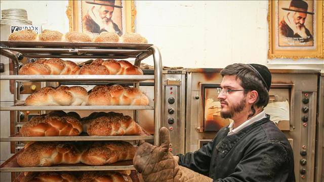 לחם, חלות, מאפייה