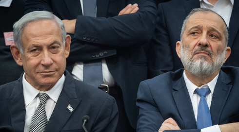 בקואליציה תוקפים: "דרעי מאיים להפיל את הממשלה על חוק שלא מעניין אף אחד"