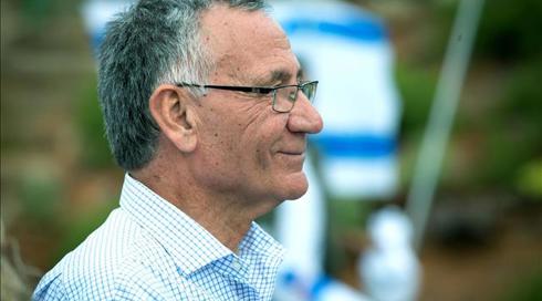 הקלטה: ראש עיריית הרצליה איים בתביעה על מתנדבות למען עסקים קטנים