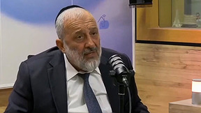 "לא צריך לקרוא לחרדים להתגייס": האמירה של דרעי מעוררת סערה