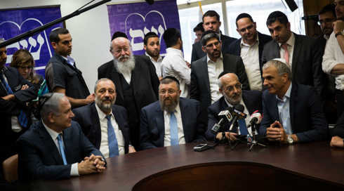 חוק המרכולים: ח״כים בליכוד ובכולנו שוקלים להצביע נגד הקואליציה