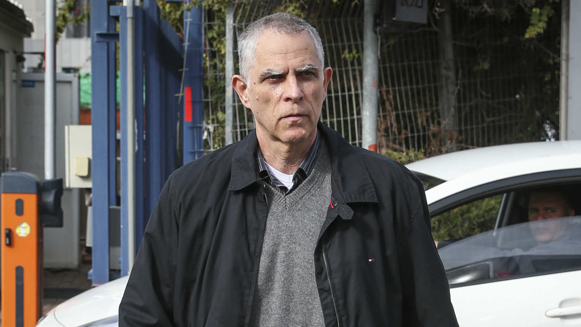מו"ל ידיעות אחרונות, נוני מוזס, יוצא מחקירתו במשטר