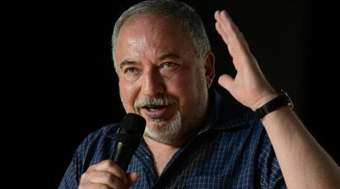 ליברמן: לא שוחחתי עם נתניהו וגנץ, נדע להסתדר באופוזיציה
