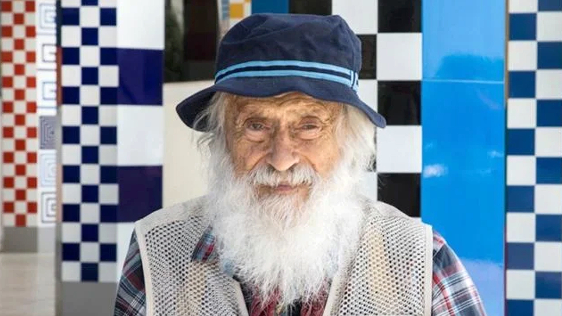 כאן ארכיון | יעקב אגם