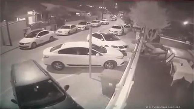 תיעוד פגיעת הרקטה בבית בשדרות 1.11.19