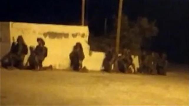 תיעוד של חיילי צה"ל מתאמנים בכפר אל-עקבה בבקעה בניגוד לנהלים