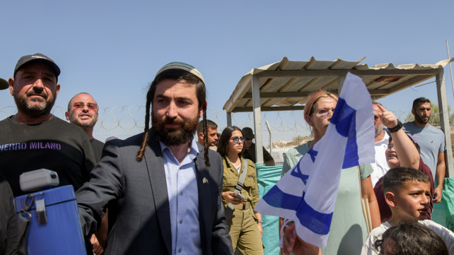 צבי סוכות בבסיס שגה תימן, אמש