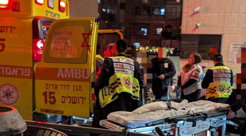 תאונה חריגה בירושלים: הולכת רגל נפצעה באורח קשה מפגיעת אמבולנס של איחוד הצלה