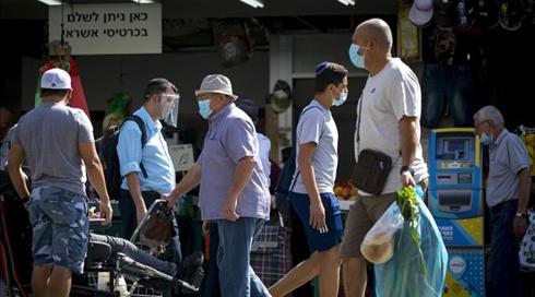 מסמלי החג הקרב ובא: דגים, תפוחים, רימונים - ועוף