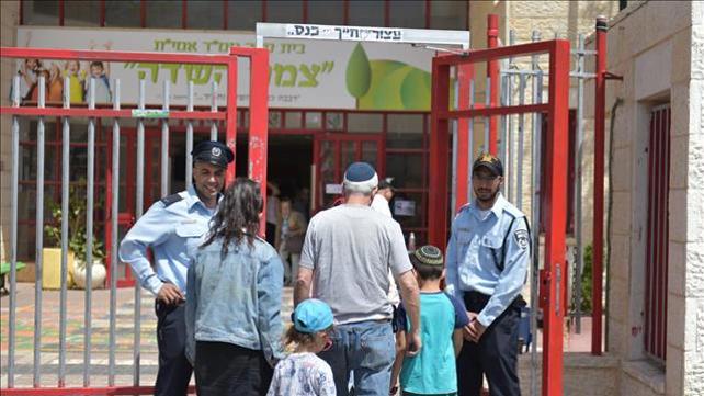 שוטרים בקלפיות בבחירות 2019 בעקבות מקרים של אי סדרים