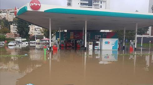 הצפות בצפון, שלג כבד בחרמון