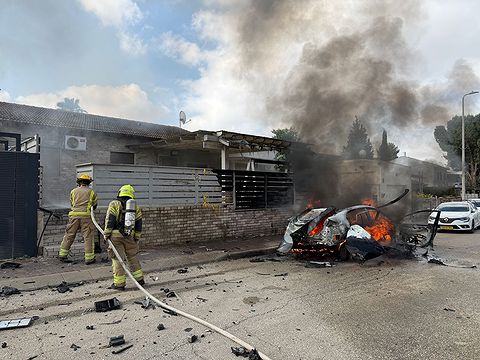 זירת פיצוץ הרכב צילום: יקיר נבון / כבאות והצלה לישראל