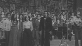 עפרה חזה. 1974