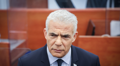 לפיד על ממשלת אחדות עם נתניהו: "זו תהיה כניעה מוחלטת"