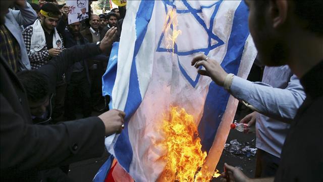אנטישמיות, אנטי-ישראל, דגל, שריפת דגל