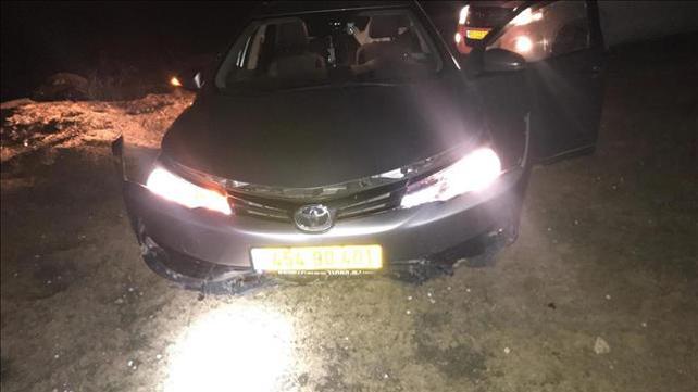 הרכב שפרץ לבסיס נבטים