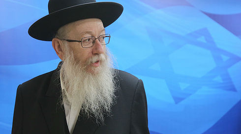 בסביבת ליצמן מעריכים כי הוא לא יתפטר מהממשלה