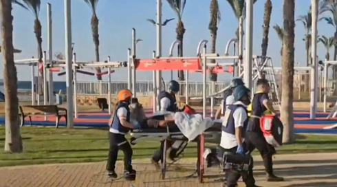 רגע לפני כניסת החג: מטחים בלתי נגמרים בצפון, פצוע קשה בנהריה