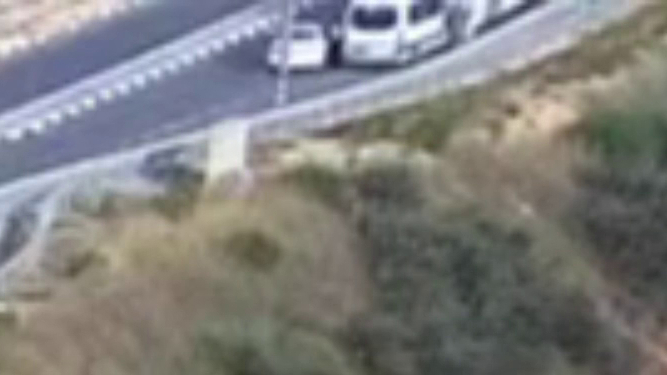 שודד גנב רכב מיניבוס פלסטיני שומרון ישראלי בית אריה 8.6.23