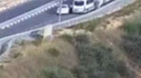 ניסה למנוע מגנב פלסטיני לשדוד את המיניבוס שלו - ונפצע בינוני