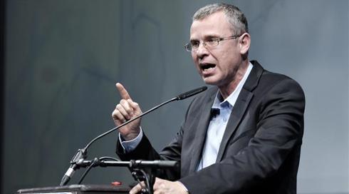 העימות של יריב לוין עם נציגי היועמ"שית