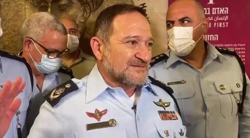 המפכ"ל יוזם: הצעדים שיקלו על שוטרים החשודים באלימות כלפי אזרחים