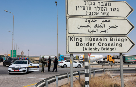 זירת הפיגוע במעבר אלנבי