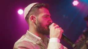 כאן 11