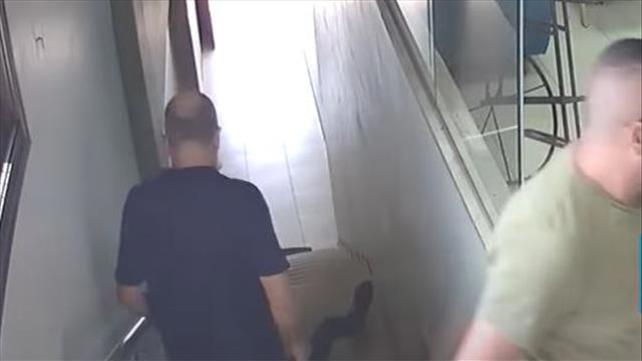 ג'מאל חכרוש מדלג מעל גוסס