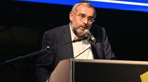 הרב אלחנן דנינו: "גורם מדיני בכיר אמר לי - 'אני יכול להתמודד גם עם עוד 200 משפחות שכולות'"