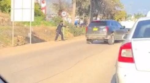תיעוד: שוטר יורה לעבר רכב ועוצר נהג בתום מרדף של 30 קילומטר בצפון