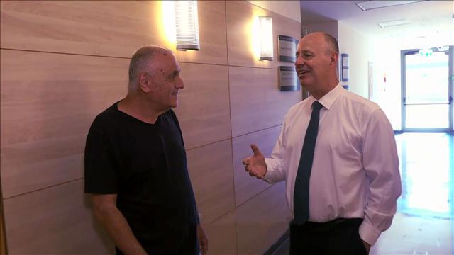 אורי לוי בדרכים 