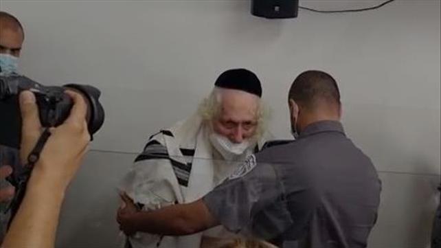 אליעזר ברלנד בדיון הארכת מעצר