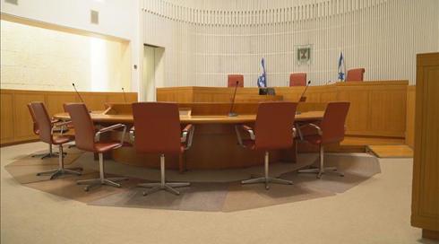 העליון הפך את החלטת בית הדין הרבני: אישה שבגדה בבעלה זכאית למחצית מדירתם