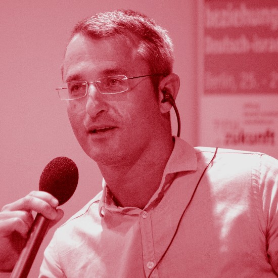 אשכול נבו על האפשרות לכתוב בזמן הזה