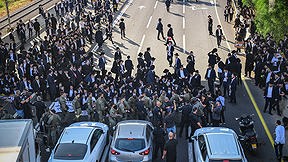 הפגנות החרדים על מעצר עריקים, 11.06.26