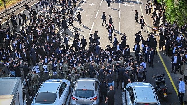 הפגנות החרדים על מעצר עריקים, 11.06.26