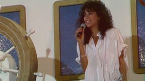 עפרה חזה. 1985