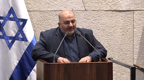 "מכשיר את השרץ": החיבור של עבאס וסגלוביץ' מיש עתיד - לגיטימי או מסוכן?