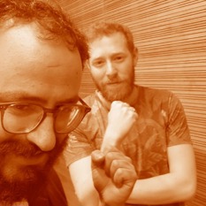 נדב הלפרין ומנדי גרוזמן ריבוע