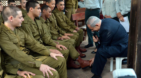 חרף הימשכות המלחמה: הקואליציה חוזרת בה מהארכת השירות בצה"ל